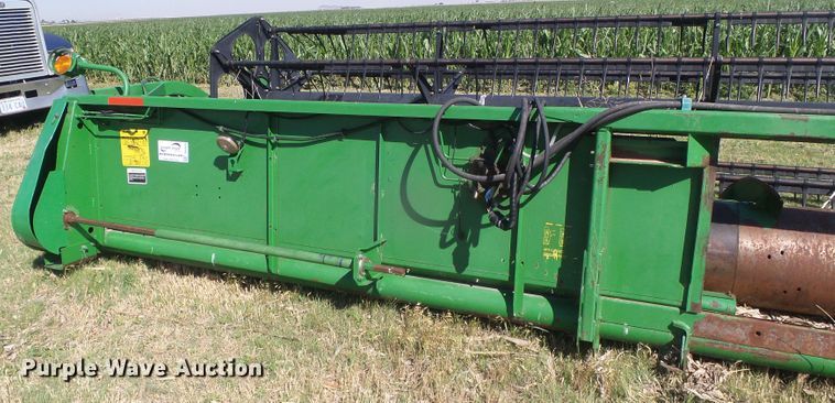 image for item DH4978 1998 John Deere 925 head