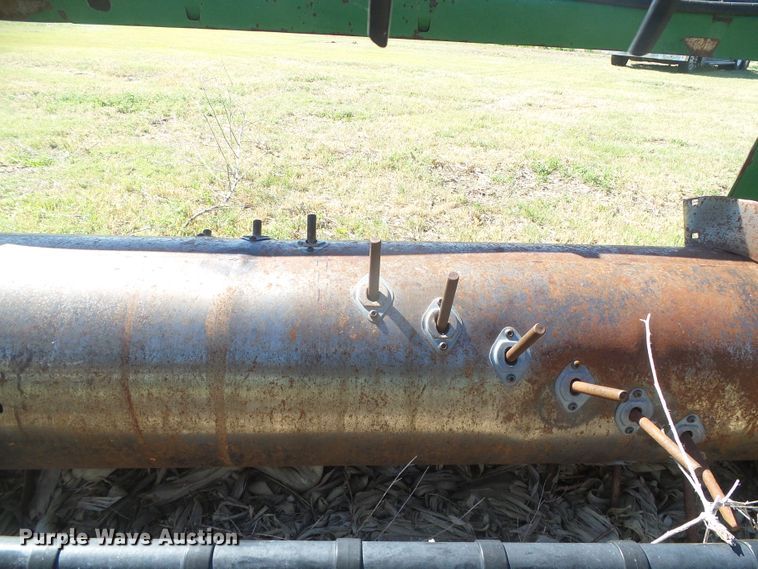 image for item DH4978 1998 John Deere 925 head