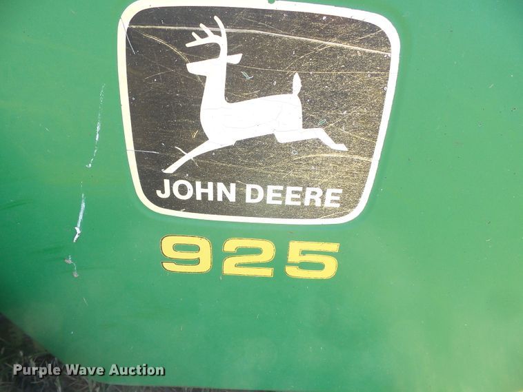 image for item DH4978 1998 John Deere 925 head