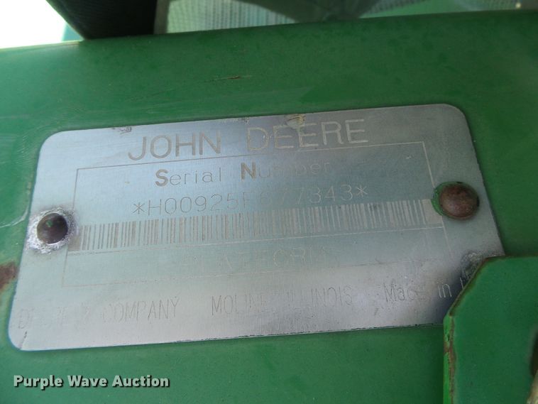 image for item DH4978 1998 John Deere 925 head
