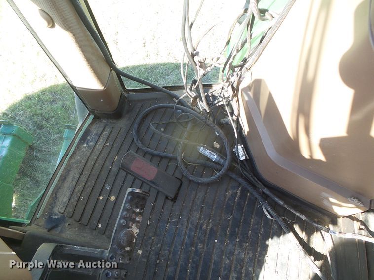 image for item DH4979 1995 John Deere 7800  tractor