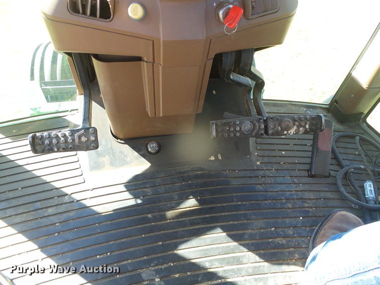 image for item DH4979 1995 John Deere 7800  tractor