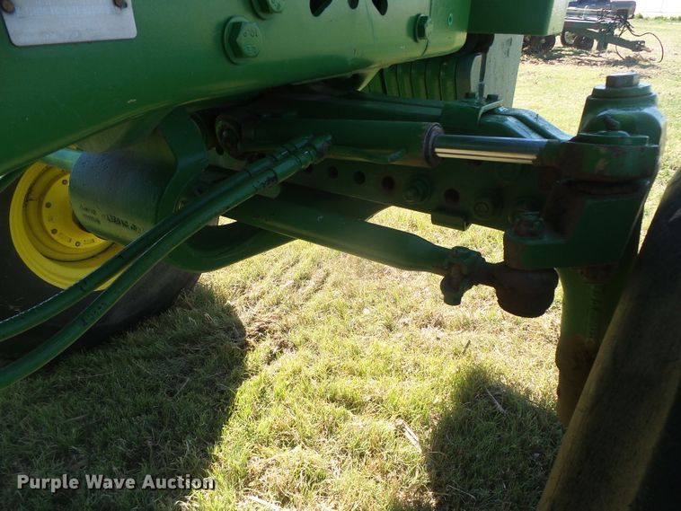 image for item DH4979 1995 John Deere 7800  tractor