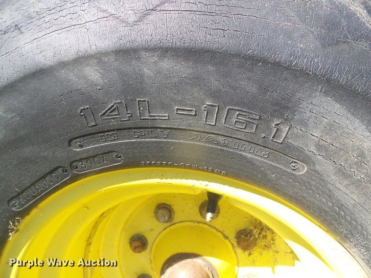 image for item DH4979 1995 John Deere 7800  tractor