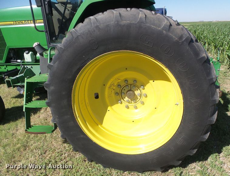 image for item DH4979 1995 John Deere 7800  tractor