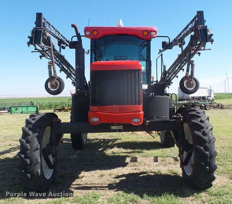 image for item DH4983 2007 Apache AS710 sprayer