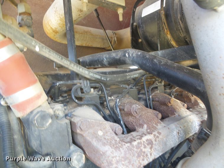 image for item DH4983 2007 Apache AS710 sprayer