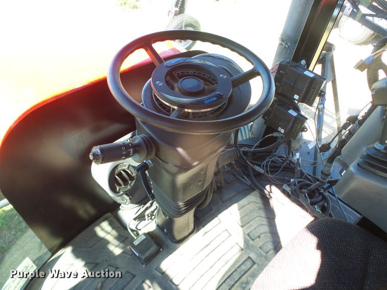 image for item DH4983 2007 Apache AS710 sprayer