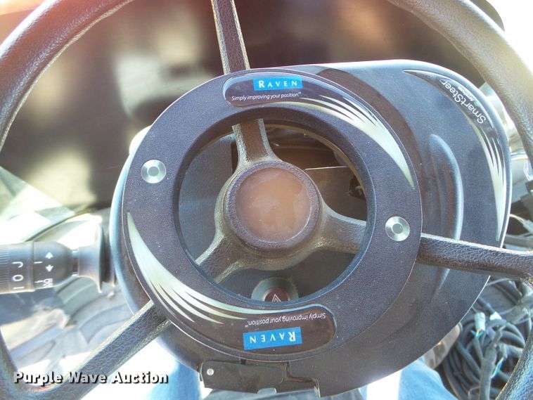 image for item DH4983 2007 Apache AS710 sprayer