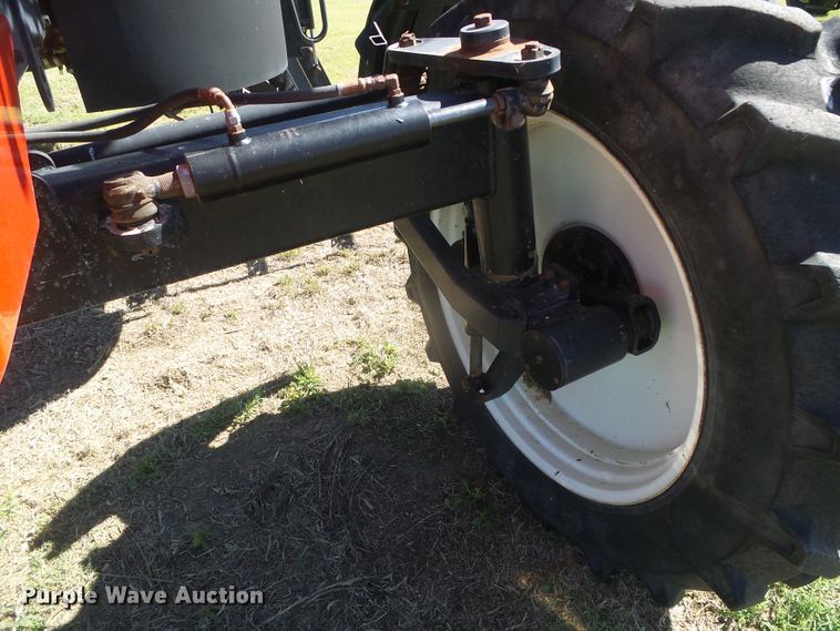 image for item DH4983 2007 Apache AS710 sprayer