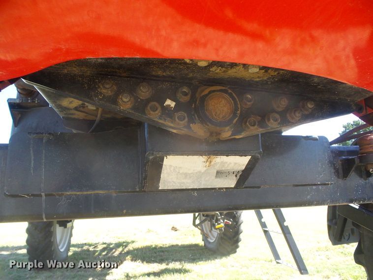 image for item DH4983 2007 Apache AS710 sprayer