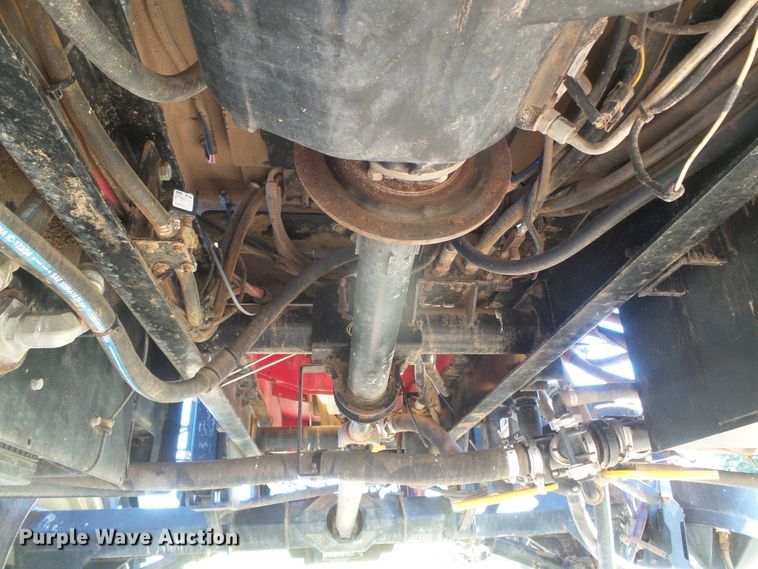 image for item DH4983 2007 Apache AS710 sprayer