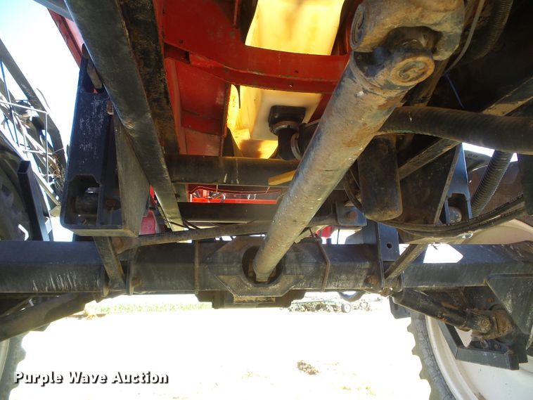 image for item DH4983 2007 Apache AS710 sprayer