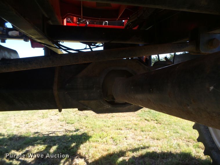 image for item DH4983 2007 Apache AS710 sprayer