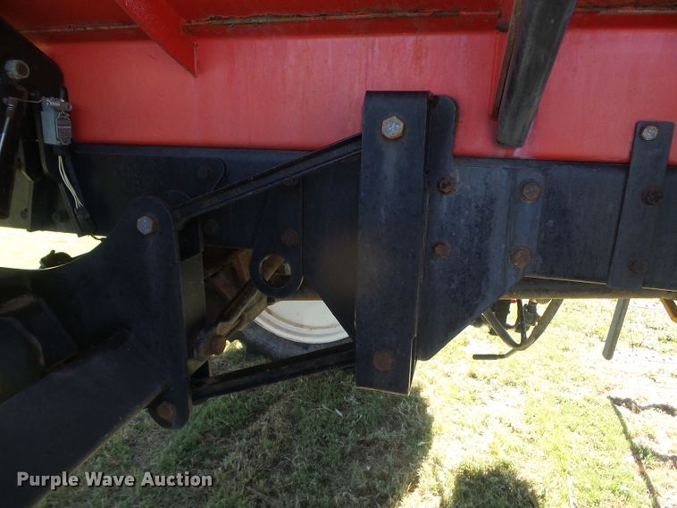 image for item DH4983 2007 Apache AS710 sprayer