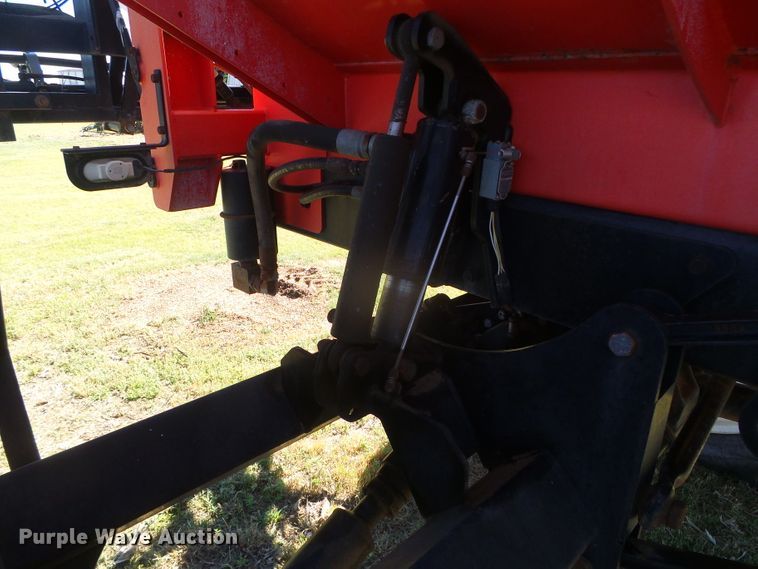 image for item DH4983 2007 Apache AS710 sprayer