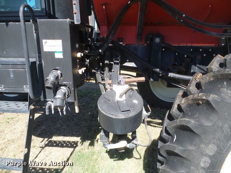 image for item DH4983 2007 Apache AS710 sprayer