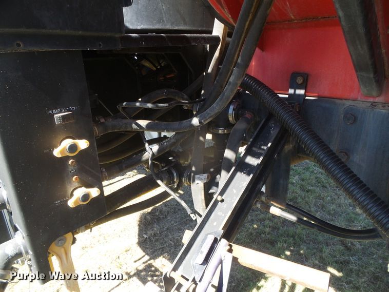 image for item DH4983 2007 Apache AS710 sprayer