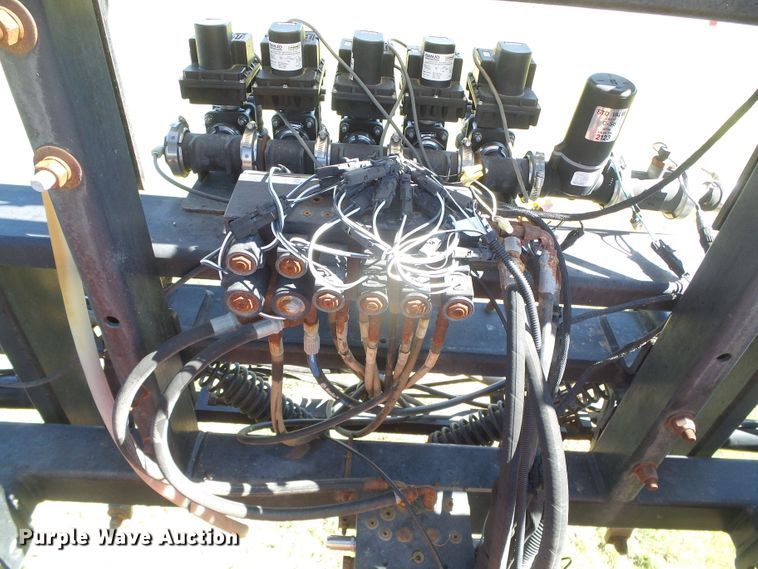 image for item DH4983 2007 Apache AS710 sprayer