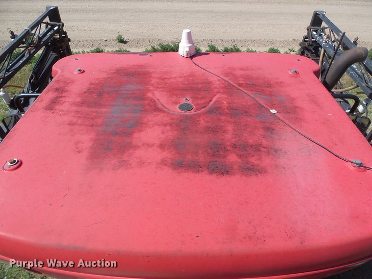 image for item DH4983 2007 Apache AS710 sprayer