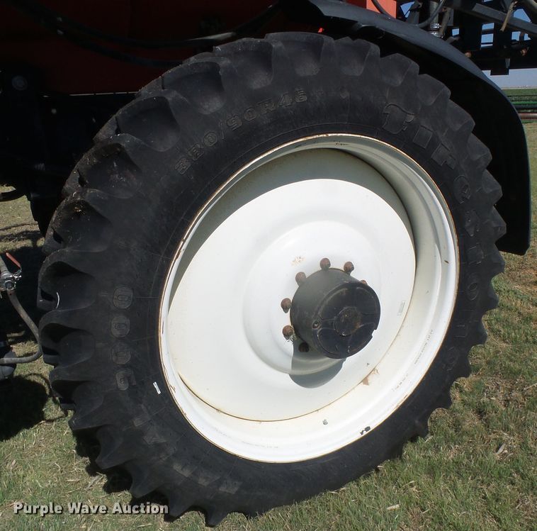 image for item DH4983 2007 Apache AS710 sprayer