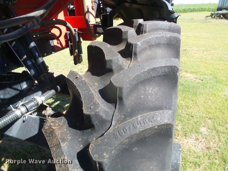 image for item DH4983 2007 Apache AS710 sprayer