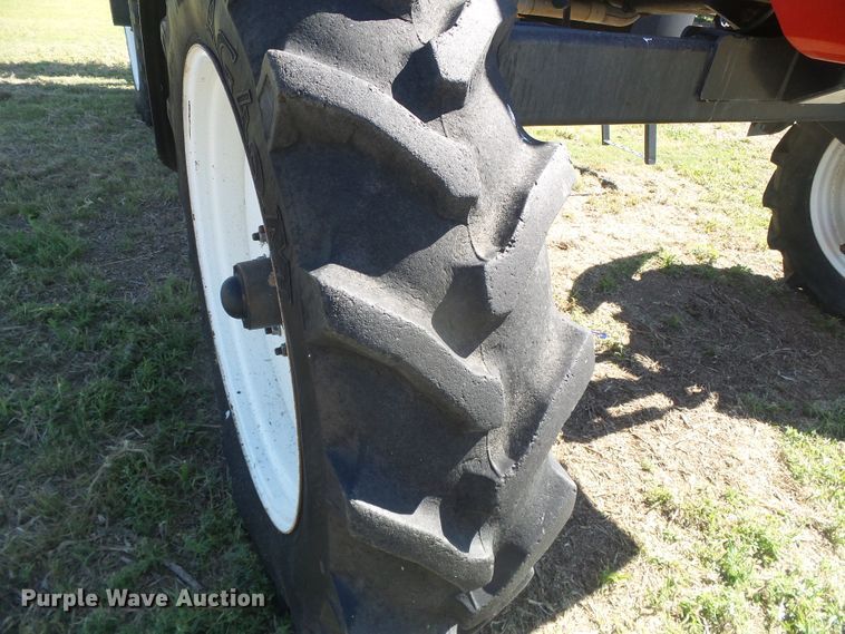 image for item DH4983 2007 Apache AS710 sprayer