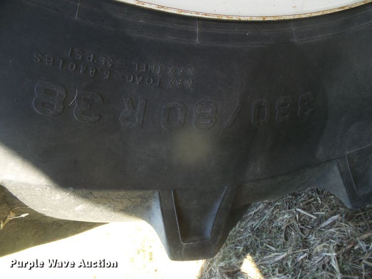 image for item DH4983 2007 Apache AS710 sprayer