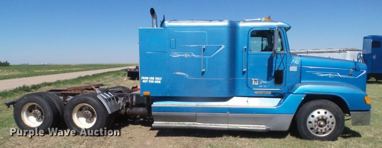 image for item DH4984 1996 Freightliner FLD  semi truck