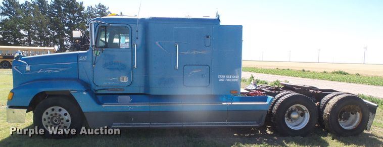 image for item DH4984 1996 Freightliner FLD  semi truck