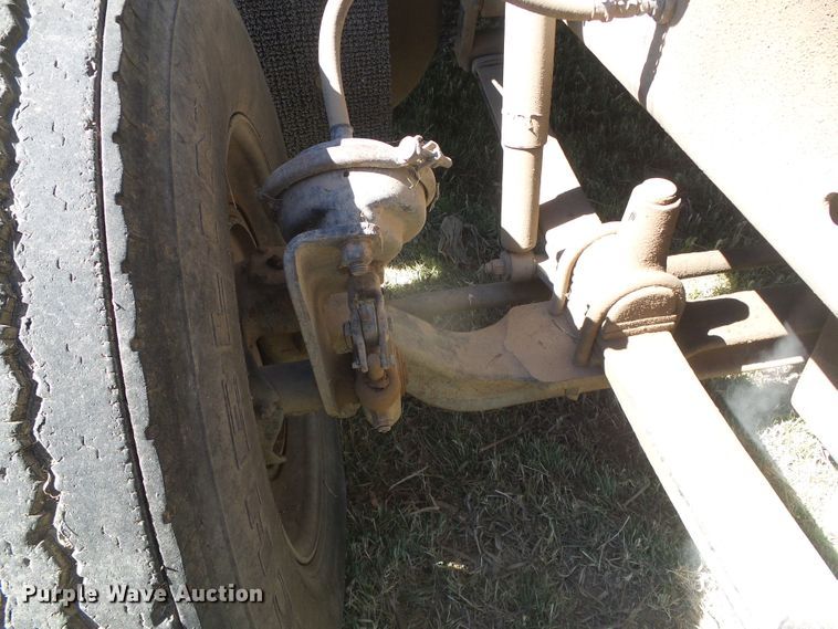 image for item DH4984 1996 Freightliner FLD  semi truck