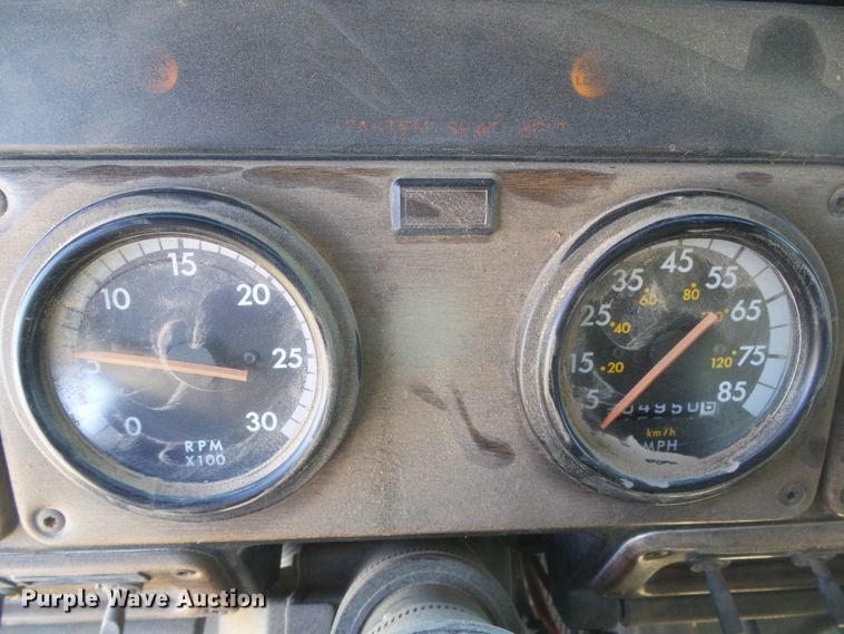 image for item DH4984 1996 Freightliner FLD  semi truck