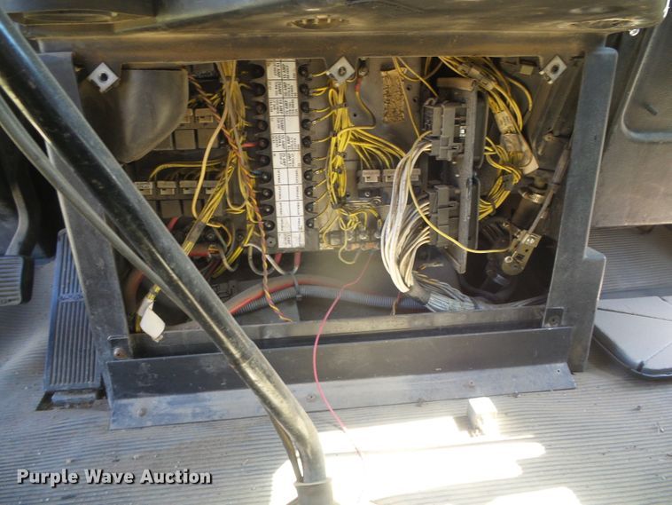 image for item DH4984 1996 Freightliner FLD  semi truck