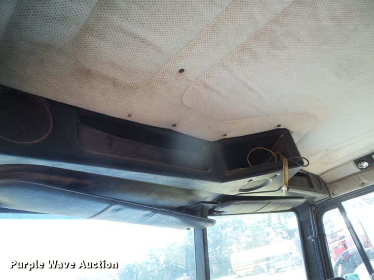 image for item DH4984 1996 Freightliner FLD  semi truck