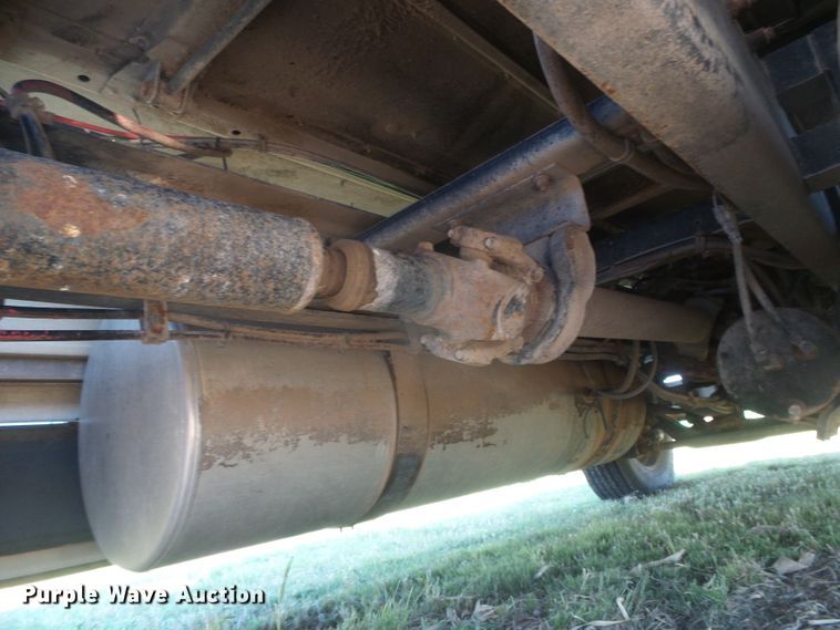 image for item DH4984 1996 Freightliner FLD  semi truck