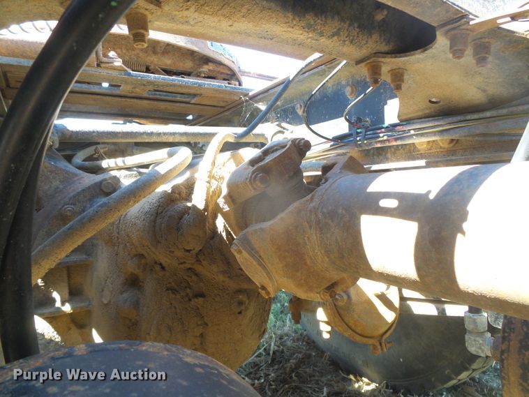 image for item DH4984 1996 Freightliner FLD  semi truck