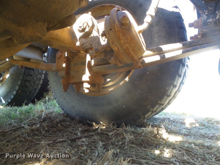 image for item DH4984 1996 Freightliner FLD  semi truck