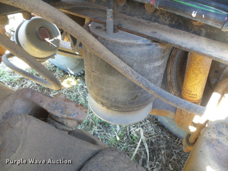 image for item DH4984 1996 Freightliner FLD  semi truck