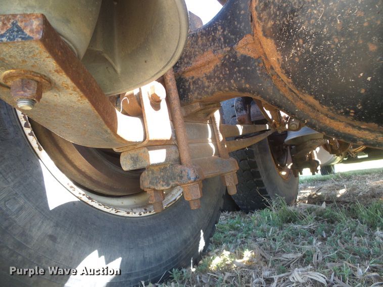 image for item DH4984 1996 Freightliner FLD  semi truck