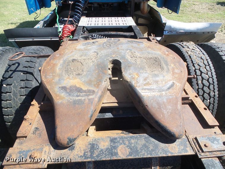 image for item DH4984 1996 Freightliner FLD  semi truck