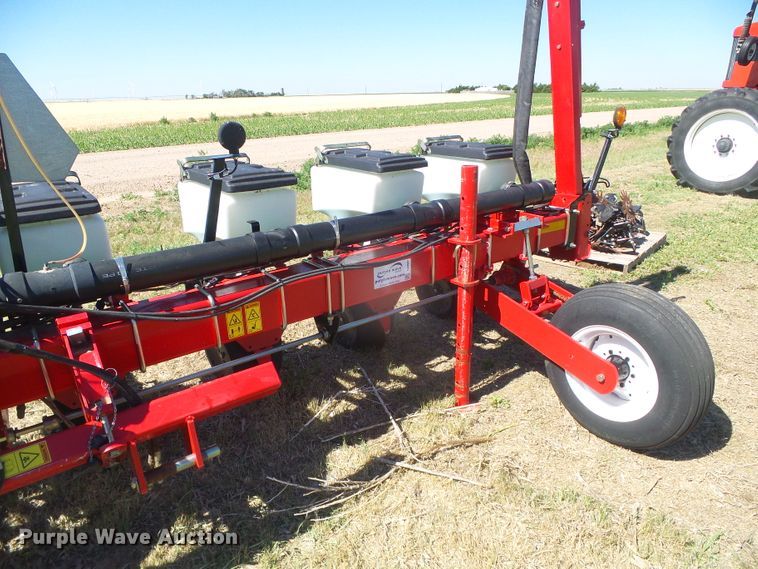image for item DH4987 2012 White 8708 no-till planter