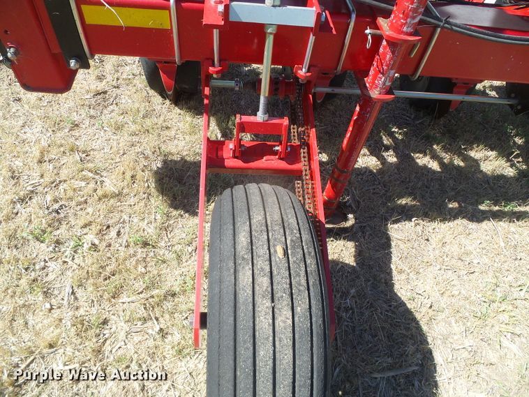 image for item DH4987 2012 White 8708 no-till planter