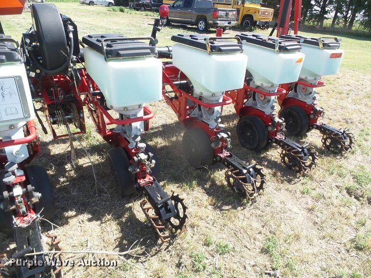 image for item DH4987 2012 White 8708 no-till planter