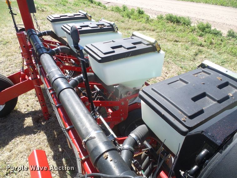 image for item DH4987 2012 White 8708 no-till planter