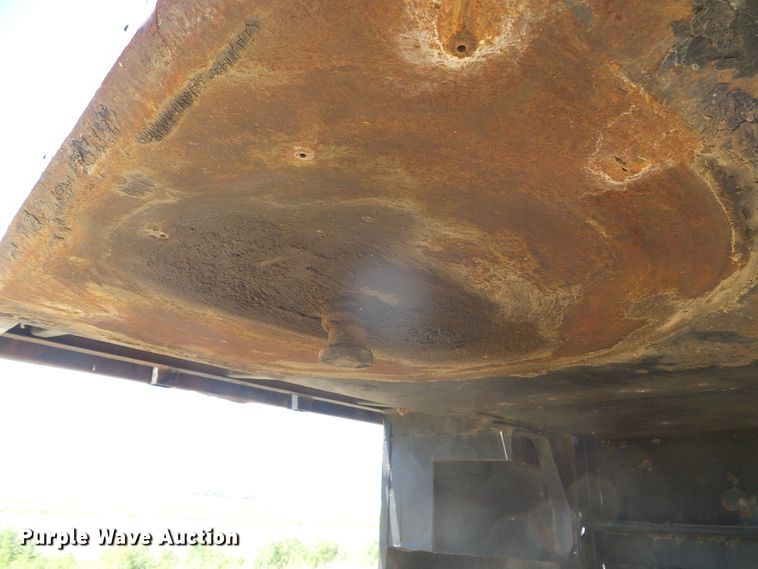 image for item DH4989 1988 MO Trailers drop deck trailer