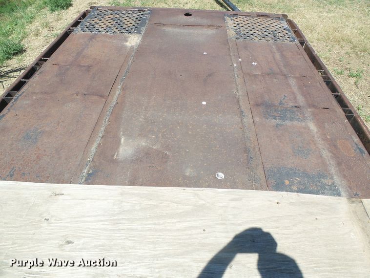 image for item DH4989 1988 MO Trailers drop deck trailer