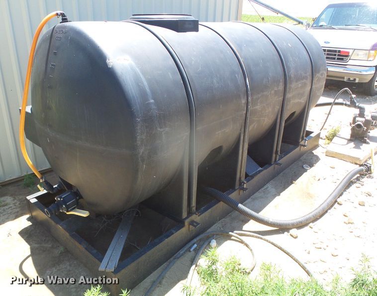 image for item DH4993 Poly tank