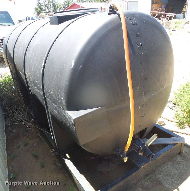 image for item DH4993 Poly tank