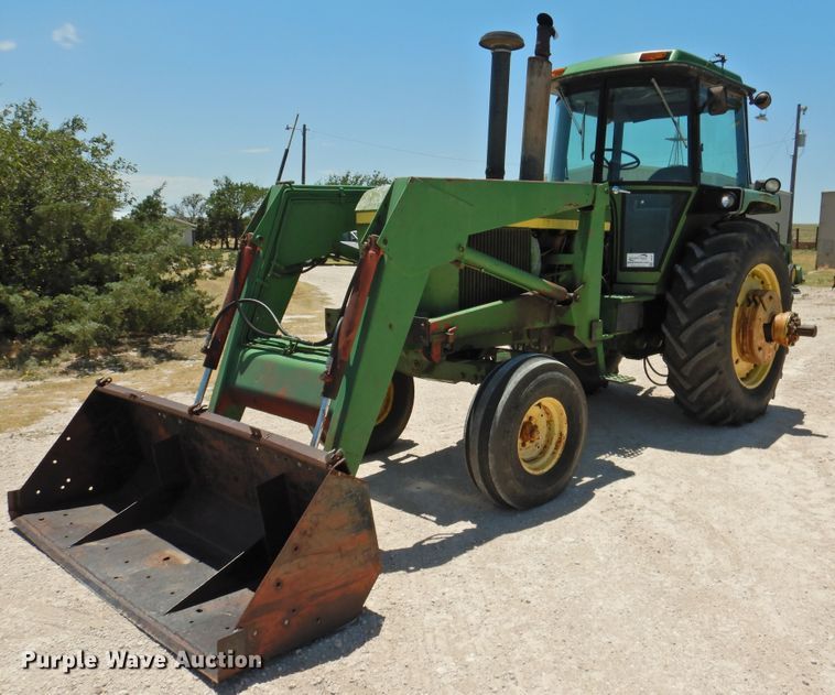 image for item DI0167 1977 John Deere 4430  tractor