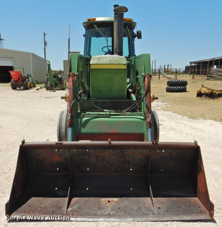 image for item DI0167 1977 John Deere 4430  tractor